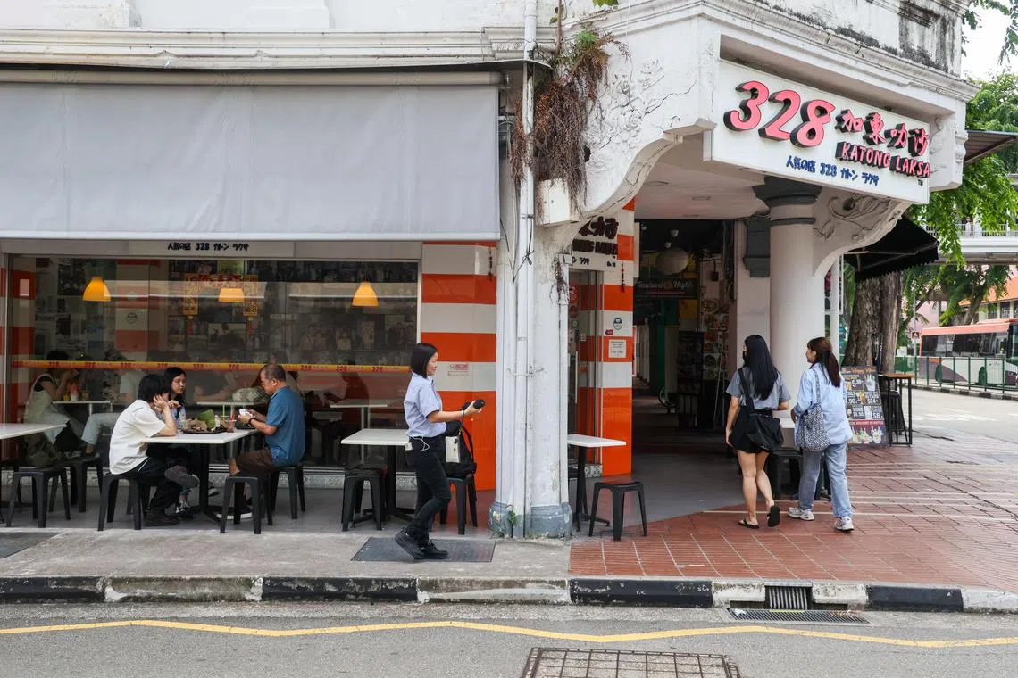 328加东叻沙是本地老字号叻沙店。（卓祾祎摄）