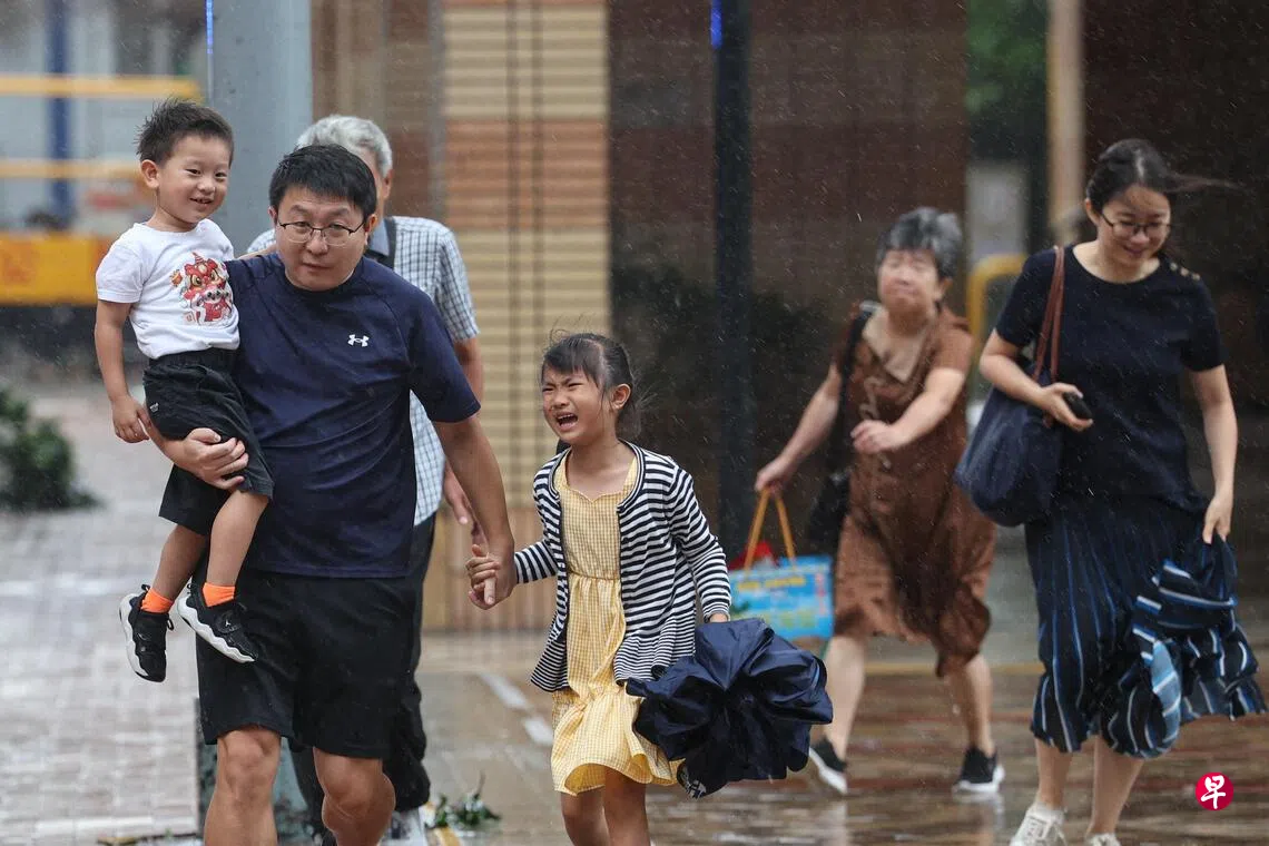 戴庆成：香港今年夏季有点反常