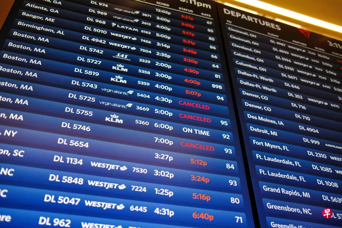 美政府停摆致航班混乱特朗普威胁空管员扣薪| 联合早报