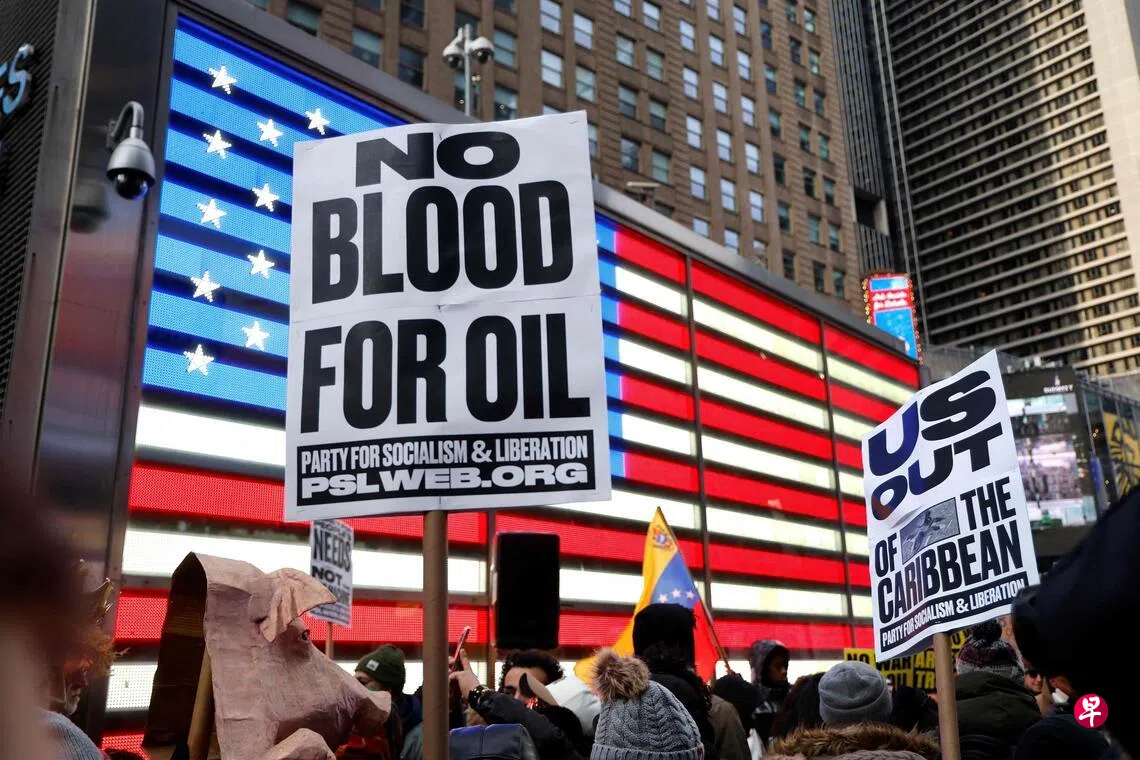 1��3�գ�����������ŦԼʱ���㳡����ʾ�����У�����������ί�������ľ����ж��� �������磩