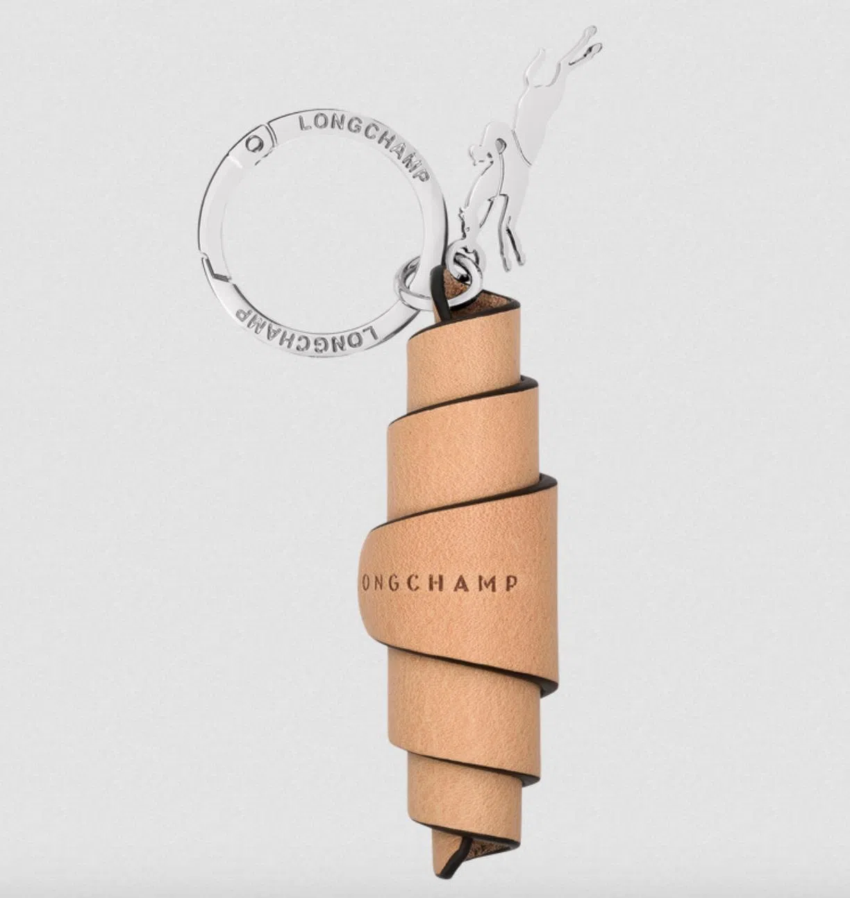 可爱的可颂钥匙圈。（取自Longchamp官网）