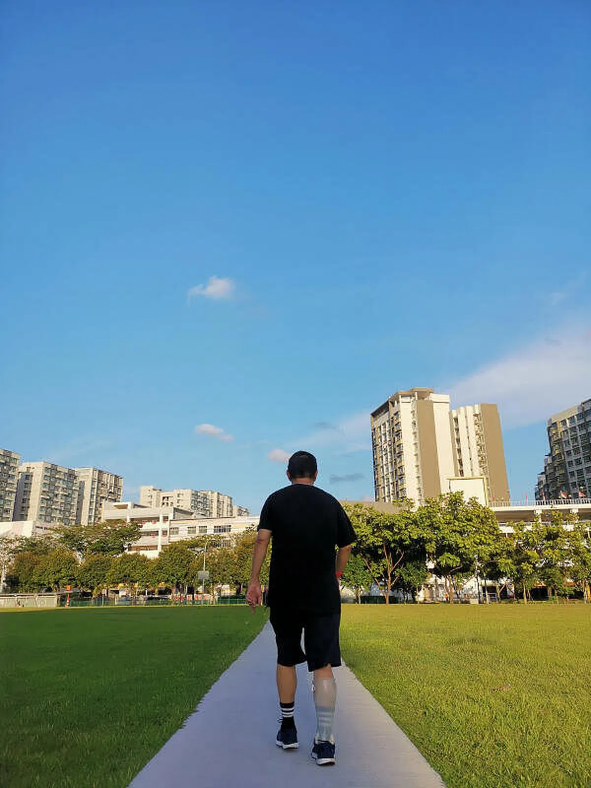 积极复健的汪文宝（图/汪文宝)。