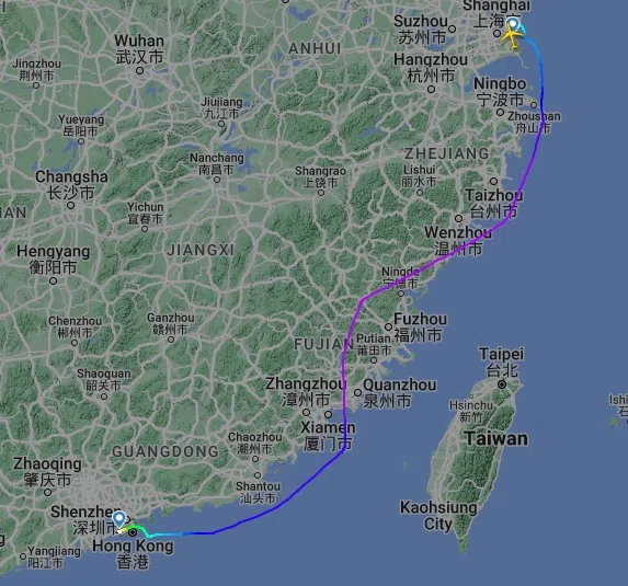 航班追踪网站Flightradar24的资料显示，东方航空MU505航空4月29日从上海起飞后，于中国大陆岸外飞行了一阵子，在飞过温州岸外空域后转往中国大陆陆地上空。飞机在福州附近开始飞往岸外空域，之后飞过金门上空。（Flightradar24网站截图）