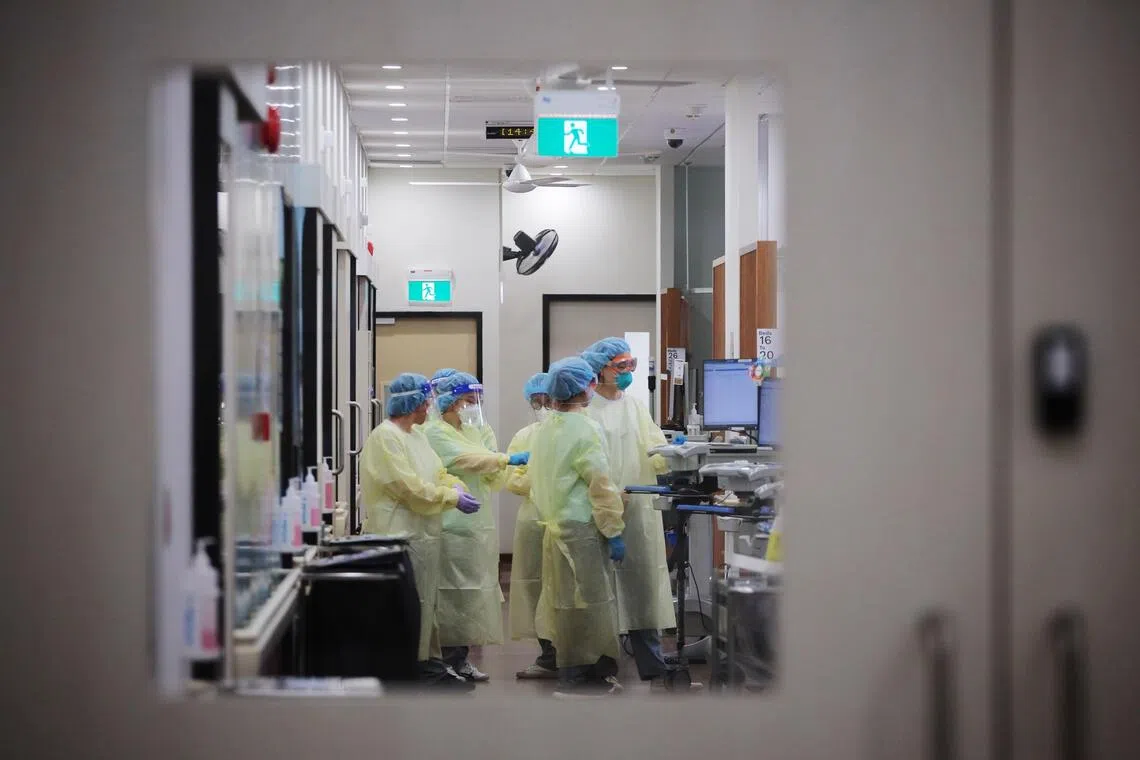 医疗体系碳排放占全球碳排放约5％，但全球使用的200万个医疗产品中，不到1％拥有碳足迹数据。（档案照片）