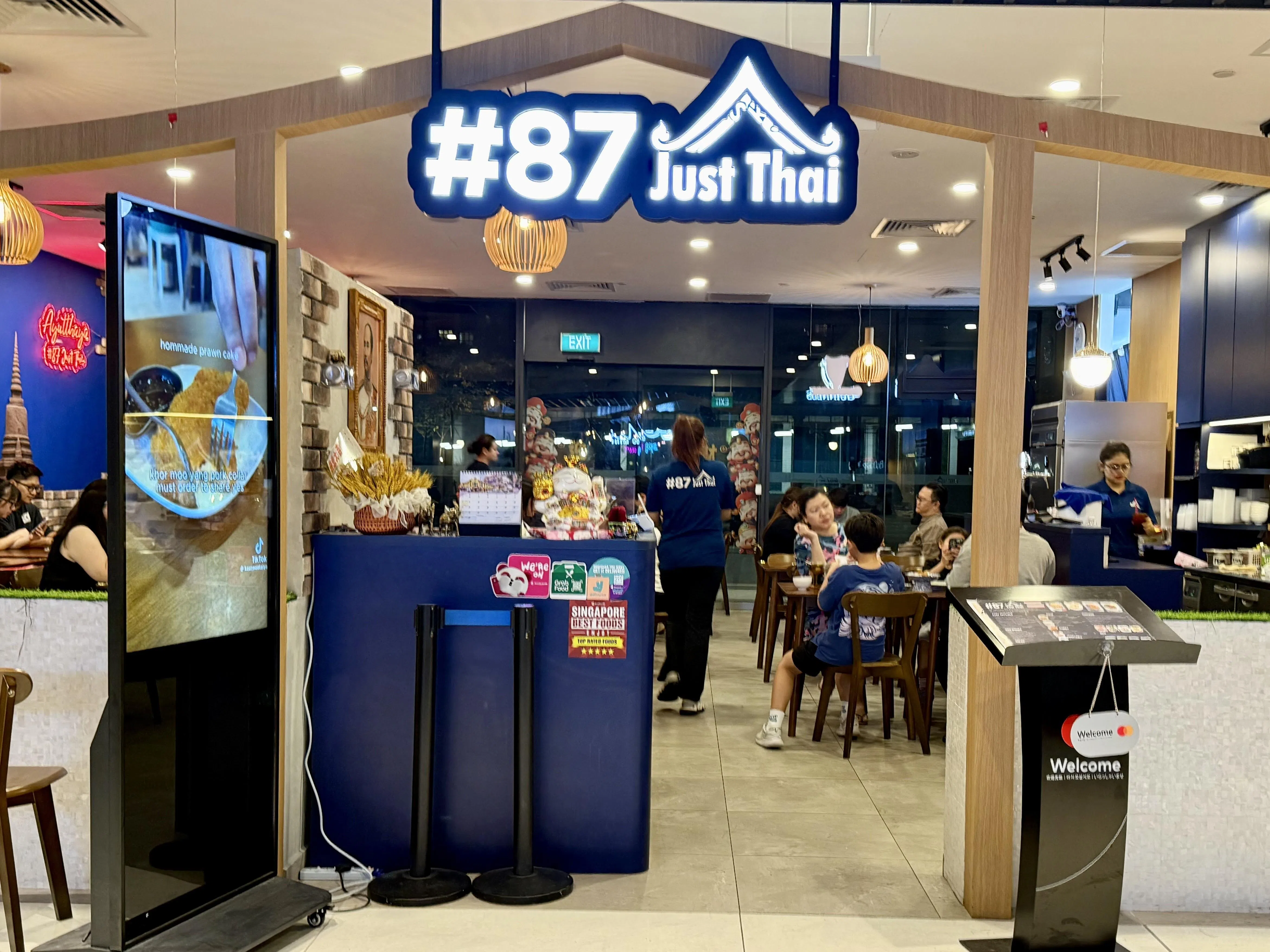 开设在榜鹅海岸广场的泰式餐馆#87 Just Thai，以亲民价为附近居民和上班族提供地道泰式风味。（叶晓虹摄）