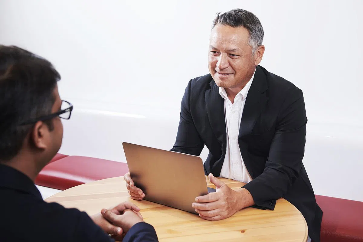 首席运营官李孟表示，公司创新的不只是技术，海外小组也采用具创意的手法，根据客户的需求设计或调整适合他们的方案。（图/新报业媒体）