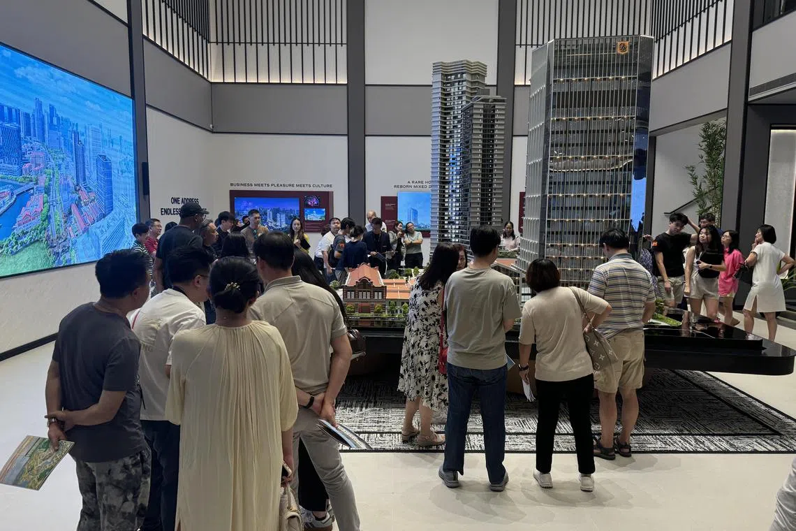 由于有好几个新项目定于11月16日开盘，因此城市发展决定把誉岭峰的开盘日提前一周。（新明日报）