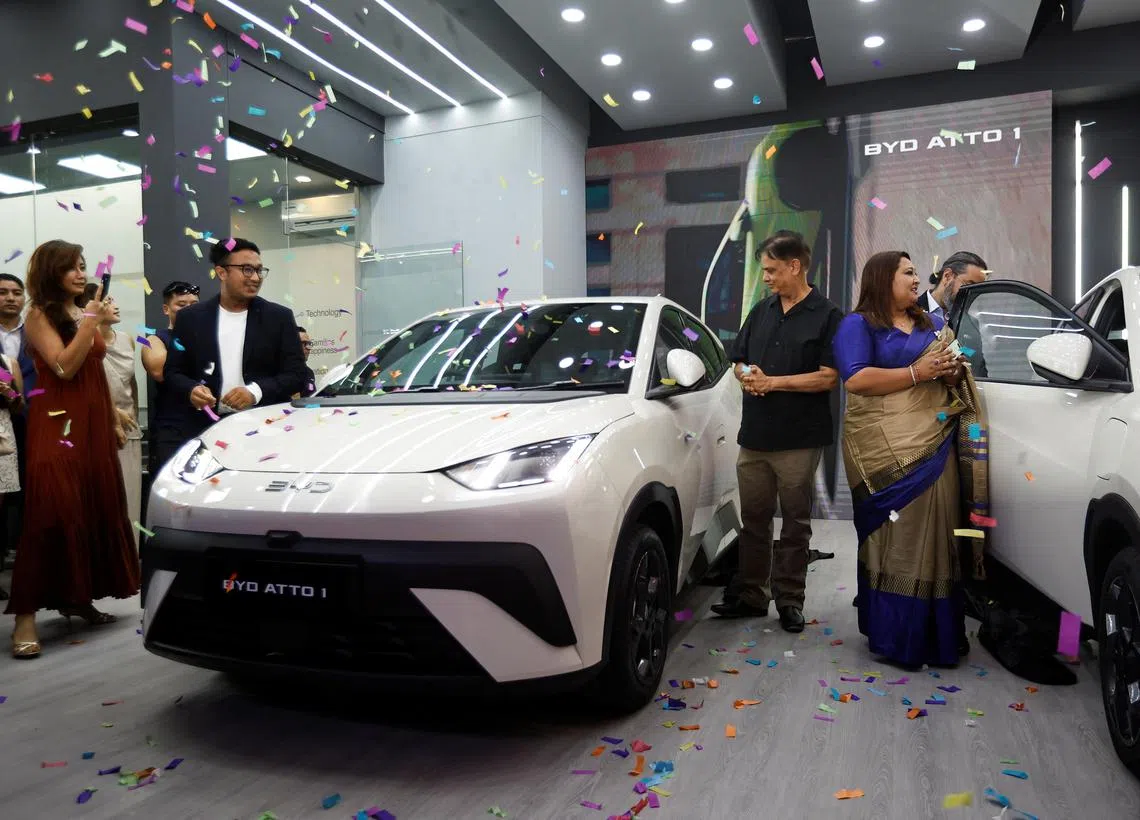 受国内电动车市场内卷冲击比亚迪季度利润三年来首次下滑| 联合早报