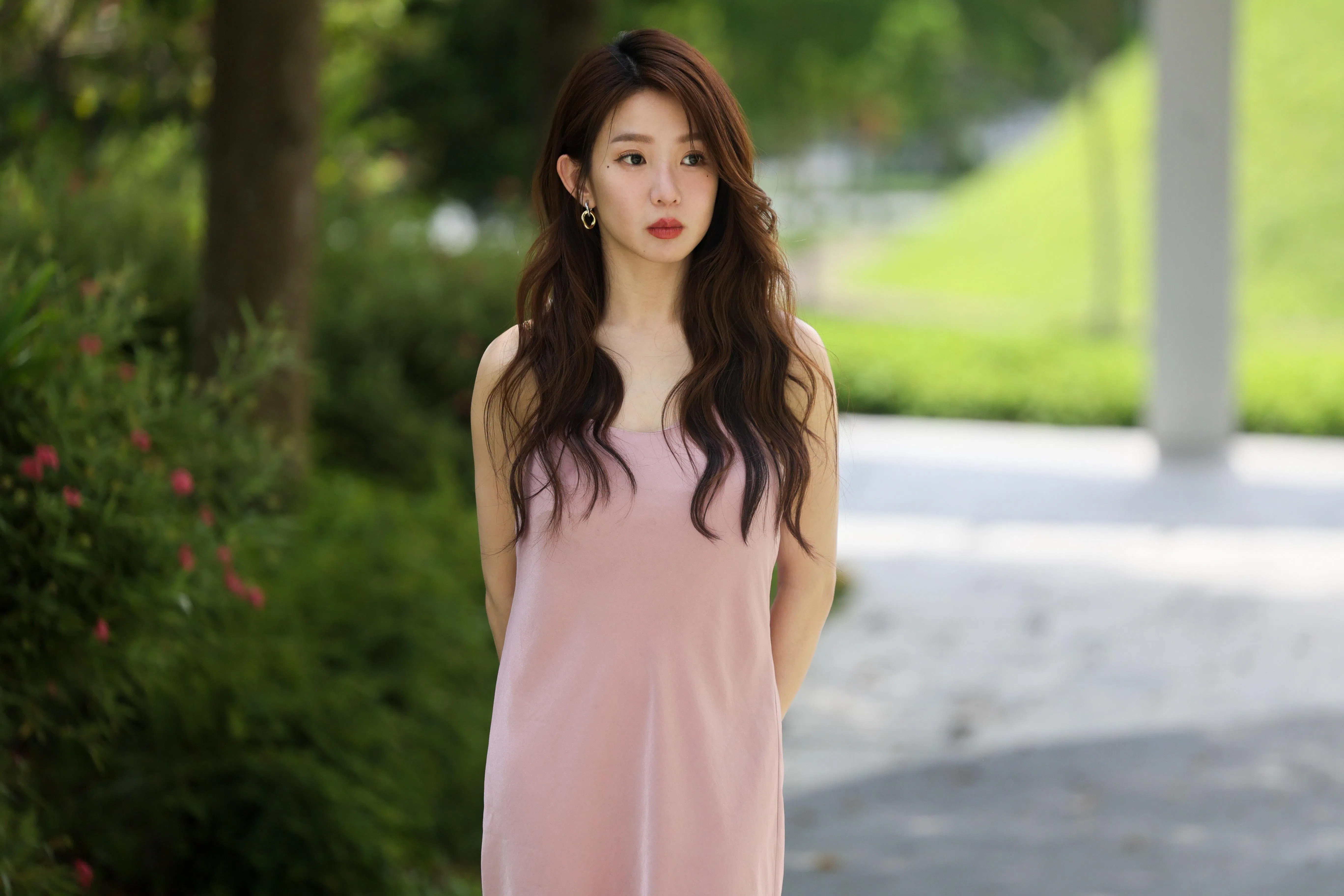 郭书瑶以自己的见解诠释站街女角色。（卓祾祎摄）