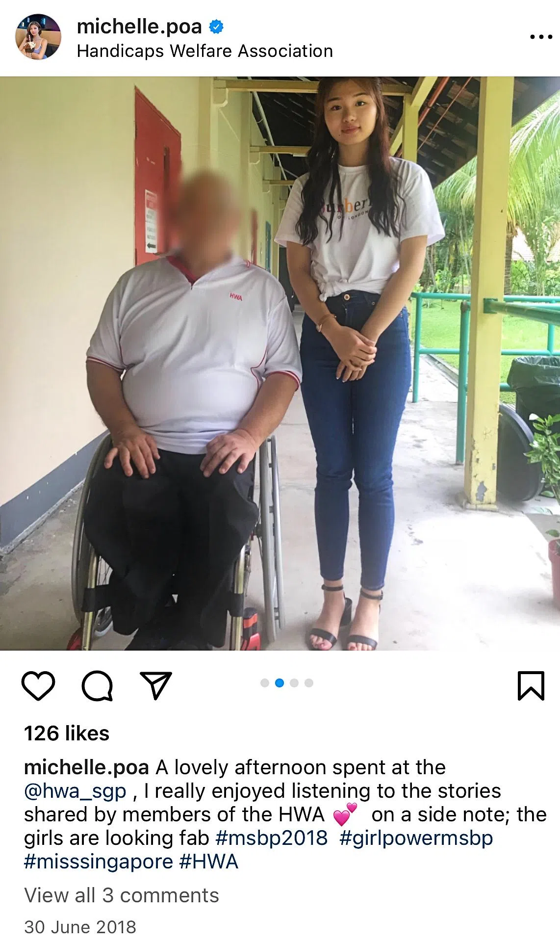 潘明璇2018年参选新加坡小姐选美，那一年在主办方安排之下到访残疾人士福利协会（Handicaps Welfare Association）。（取自IG）
