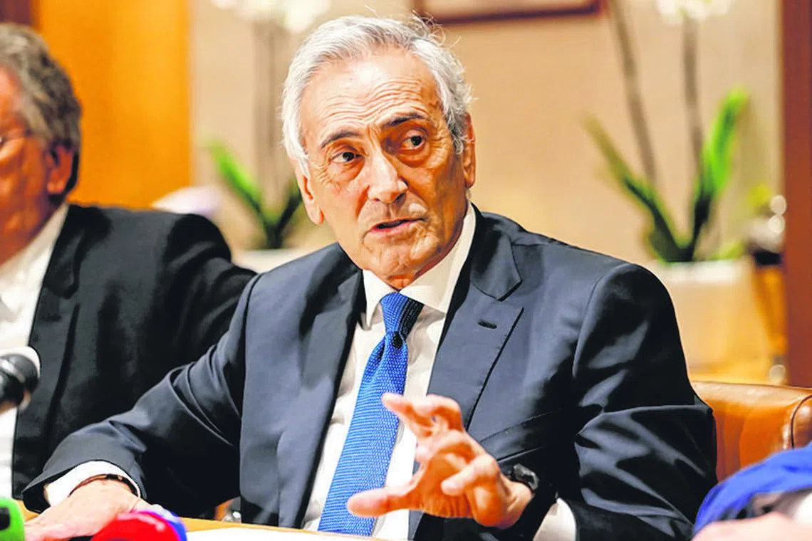 意大利足总会长格拉维纳（图）认为，加图索就是意大利足球的象征。（路透社档案照片）