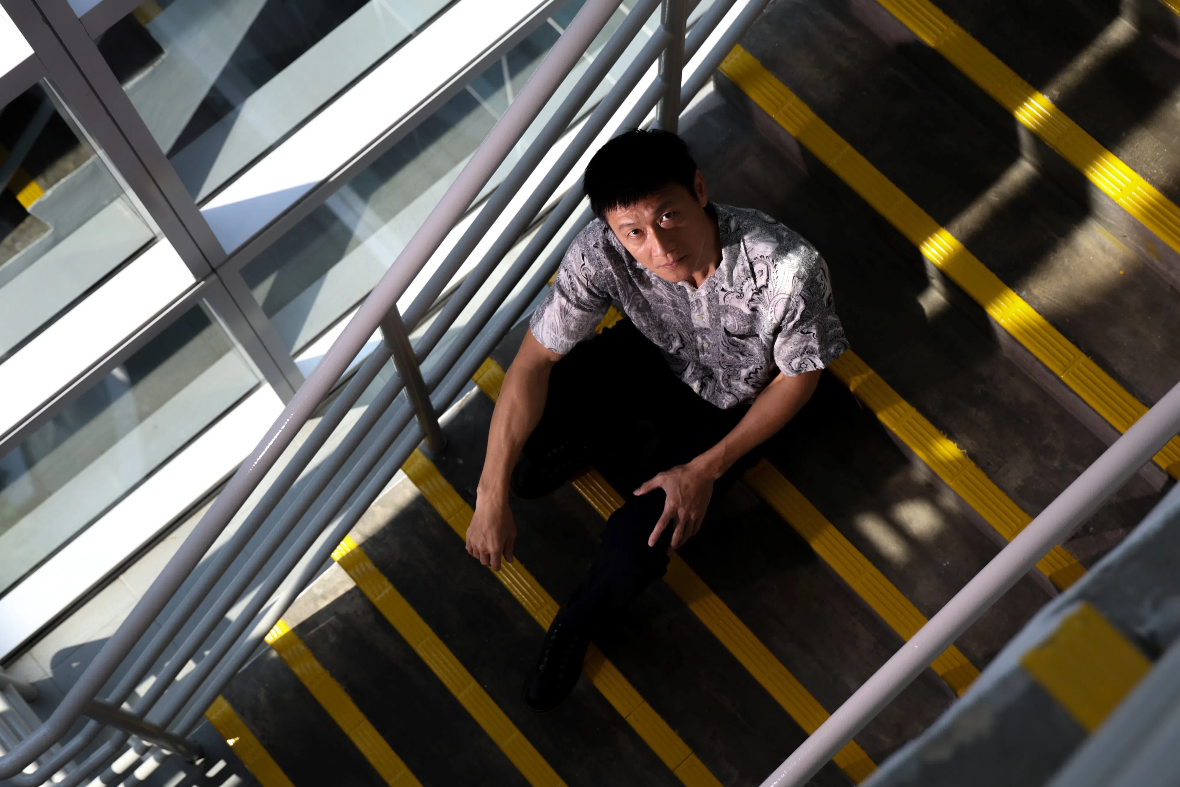林伟文回忆在警局当了三年拭子检测员，看尽人生百态，是非常深刻的体验。（关俊威摄）