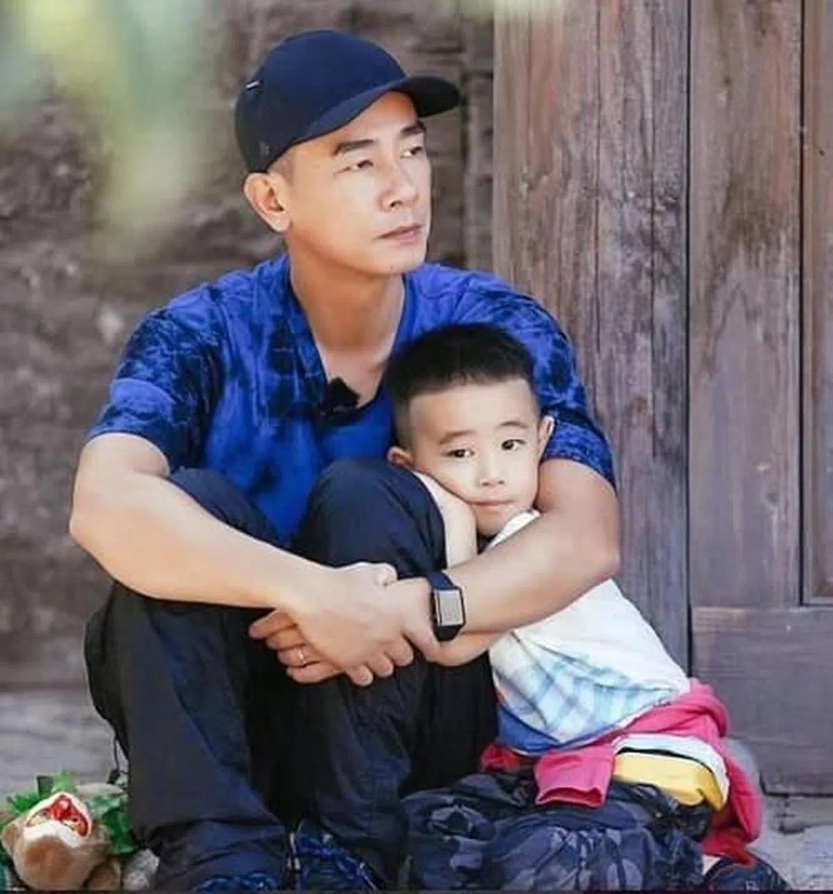 Jasper当年跟爸爸一起上节目，小暖男的个性圈粉无数。（互联网）