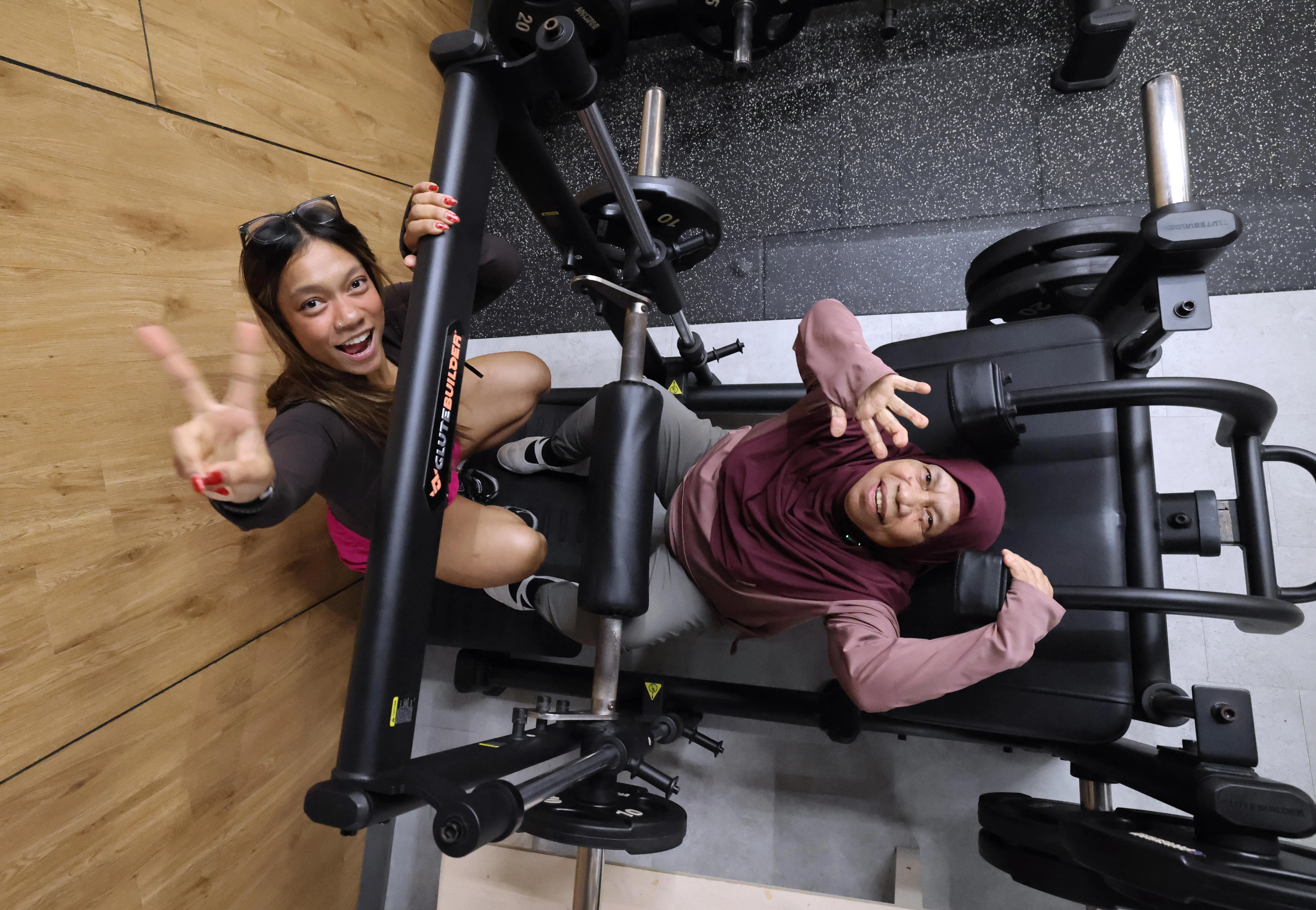 露丝、玛丽安两人报名了11月的Hyrox赛事，以母女双人组合参加。（梁麒麟摄）