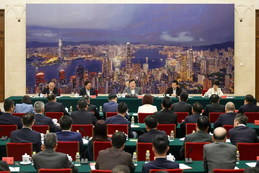 夏宝龙促港议员支持政府为市民解难排忧