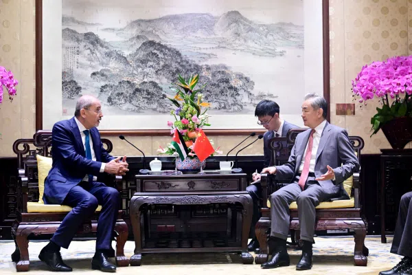 王毅:赞赏约旦坚定奉行对华友好政策 恪守“一中”原则 王毅:赞赏约旦坚定奉行对华友好政策 恪守“一中”原则