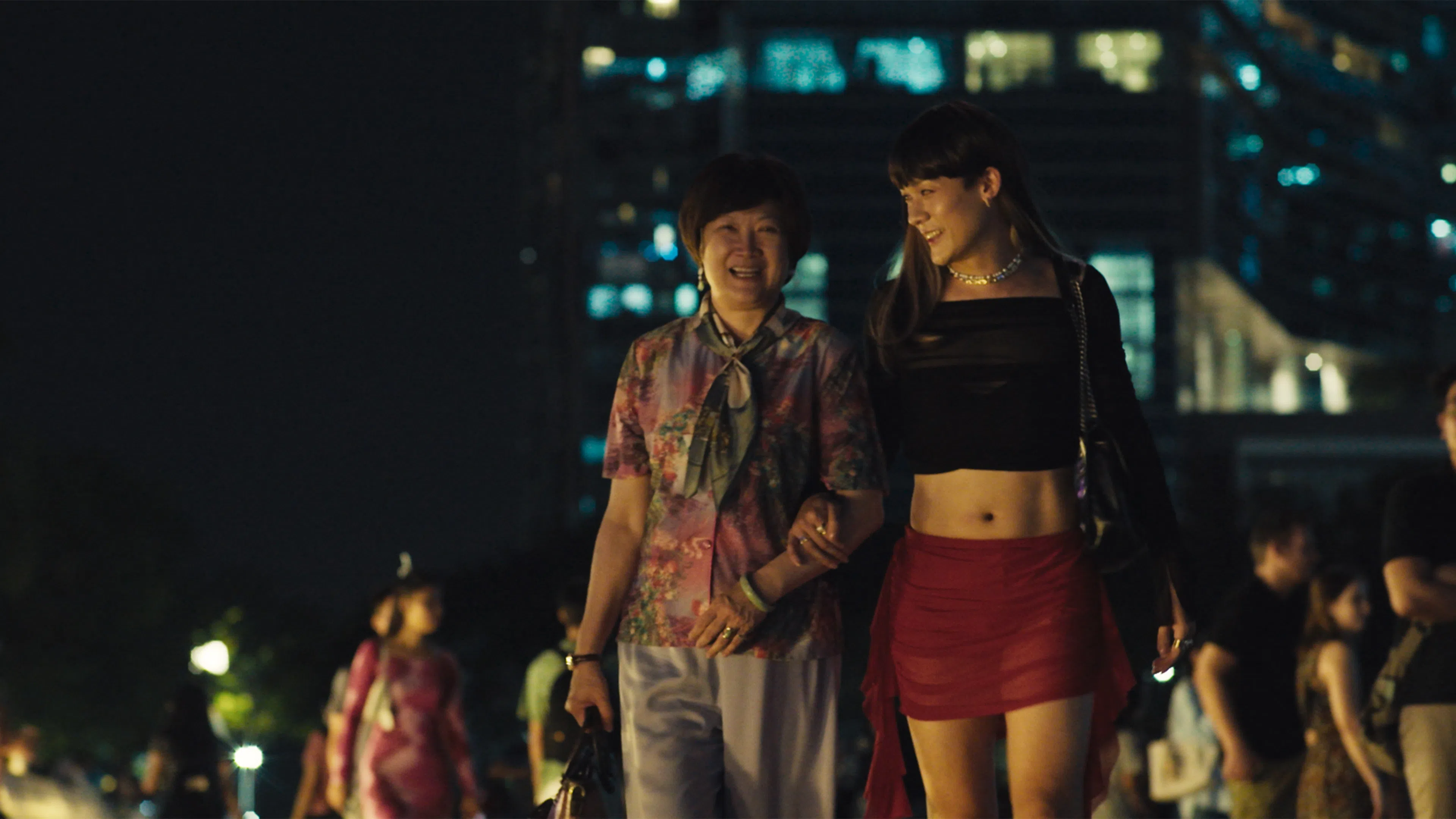 许瑞奇（右）在《好孩子》中和洪慧芳饰演一对母子。（嘉华院线提供）