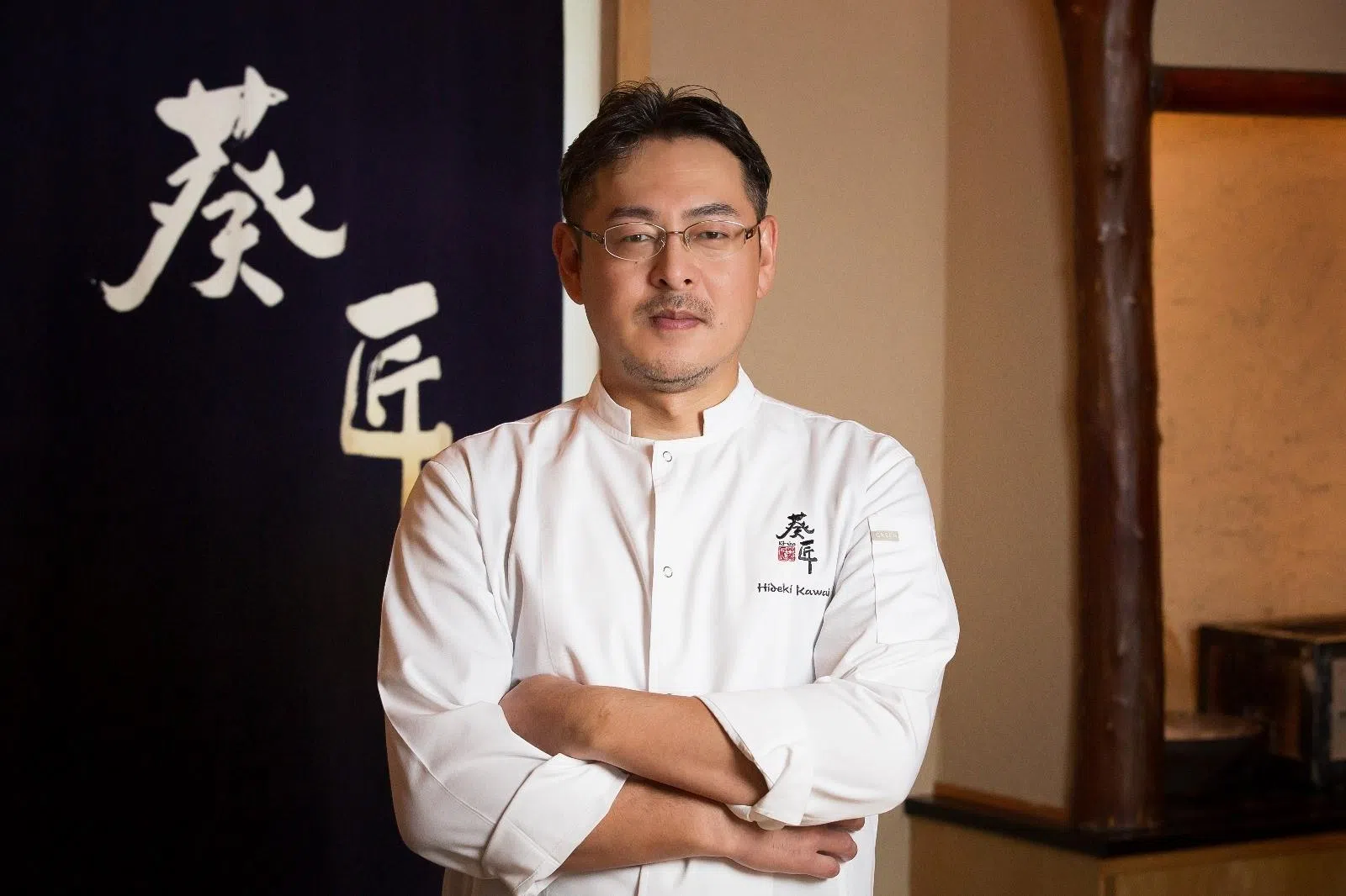 葵匠新主厨——川井英树（Kawaii Hideki），是有逾30年日料烹饪经验的资深匠人。（餐馆提供）