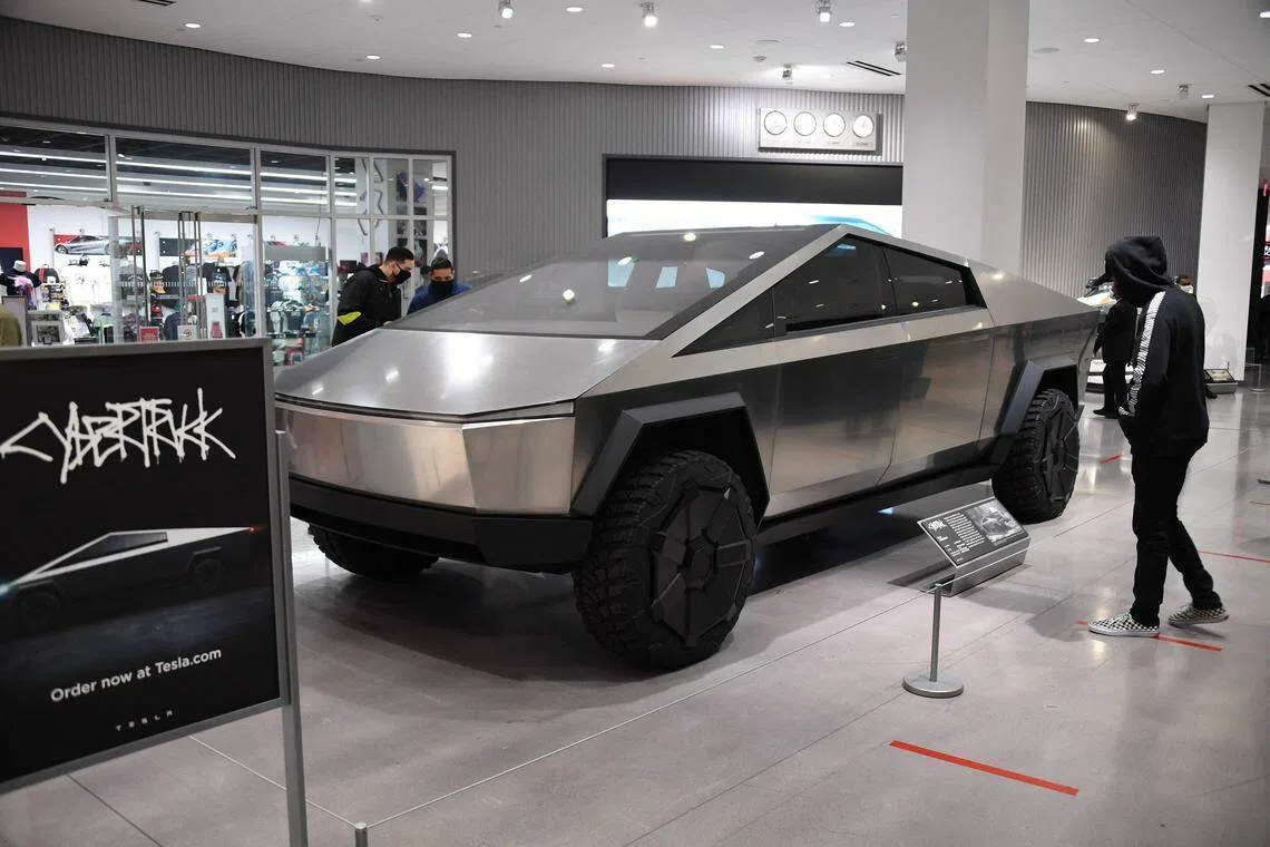 特斯拉的Cybertruck卡车最快也要等到明年才能大量上市。（法新社）