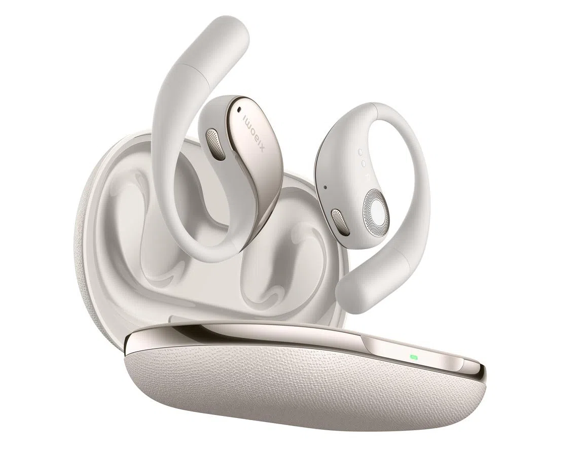 充电盒很有质感，耳机采用流畅的一体式造型，外观精美时尚。（厂商提供）