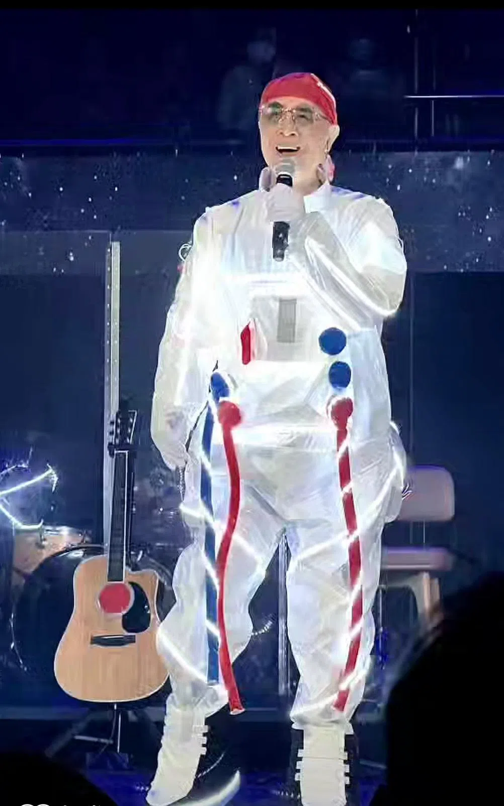 叶振棠4月28日将为张德兰新加坡演唱会担任特别嘉宾。（Biz Trends Media提供）