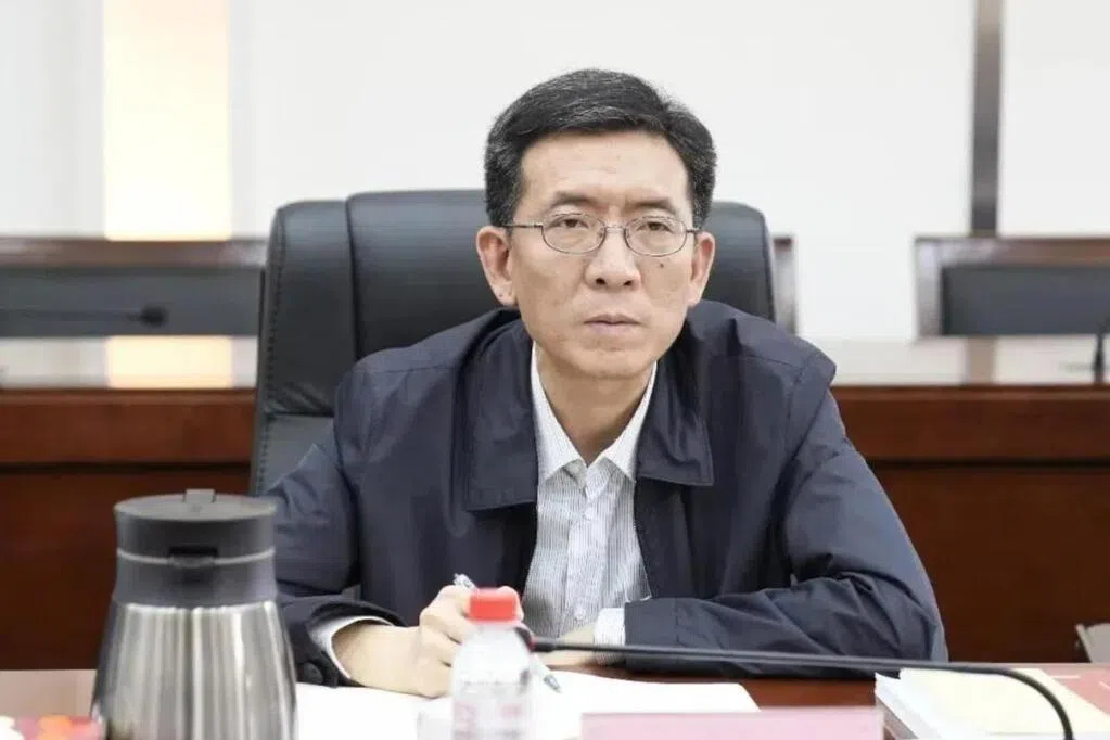 中国多地副部级人事调动  “70后”王钊成浙江最年轻副省长