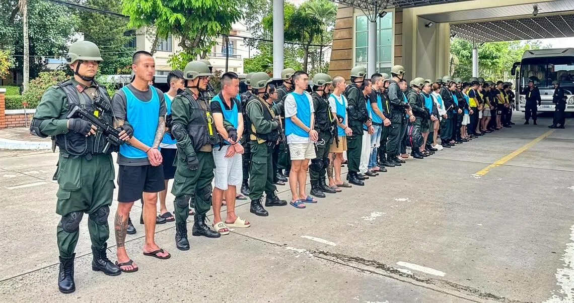 柬埔寨捣毁电诈窝点 数十名台湾日本嫌犯落网