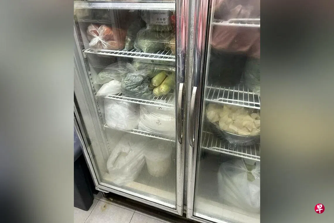 Ayam Penyet President餐馆经营者违反卫生规定罚1000元| 联合早报