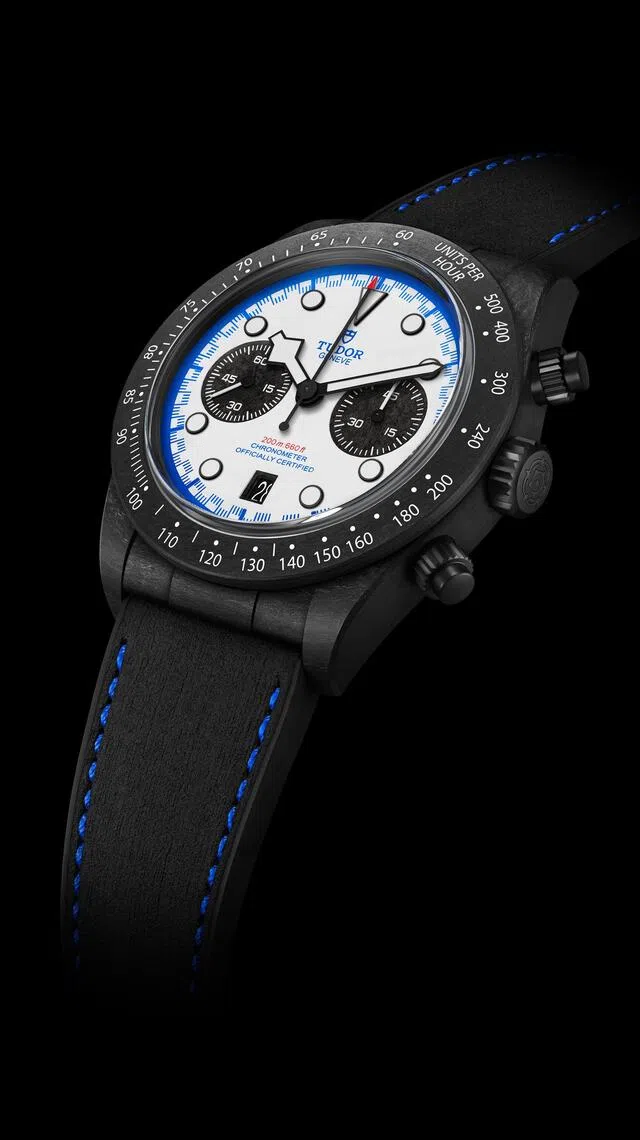 帝舵推出碧湾计时型“碳纤25限定版”，限量2025枚。（帝舵提供）