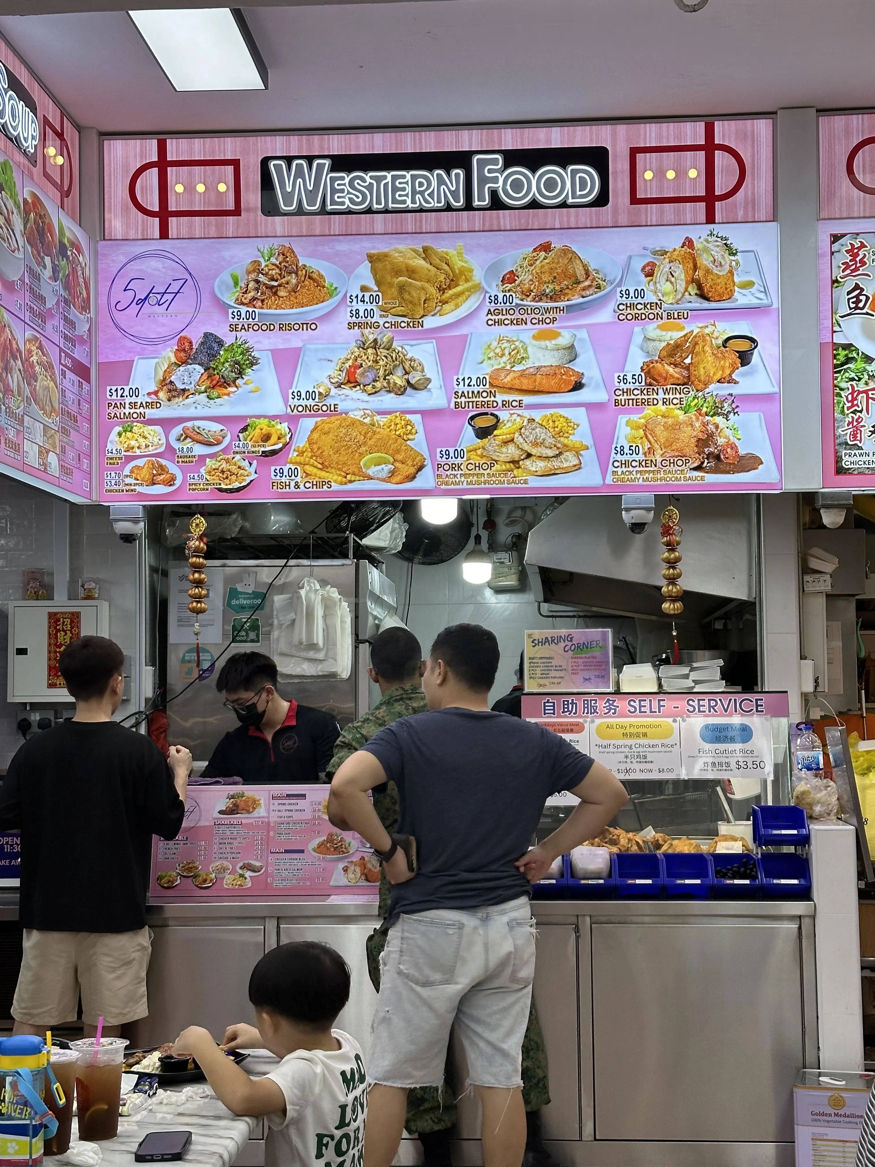 除了在一般咖啡店吃得到的西餐料理，5dot7也推出富特色、较高档的西式料理。（叶晓虹摄）