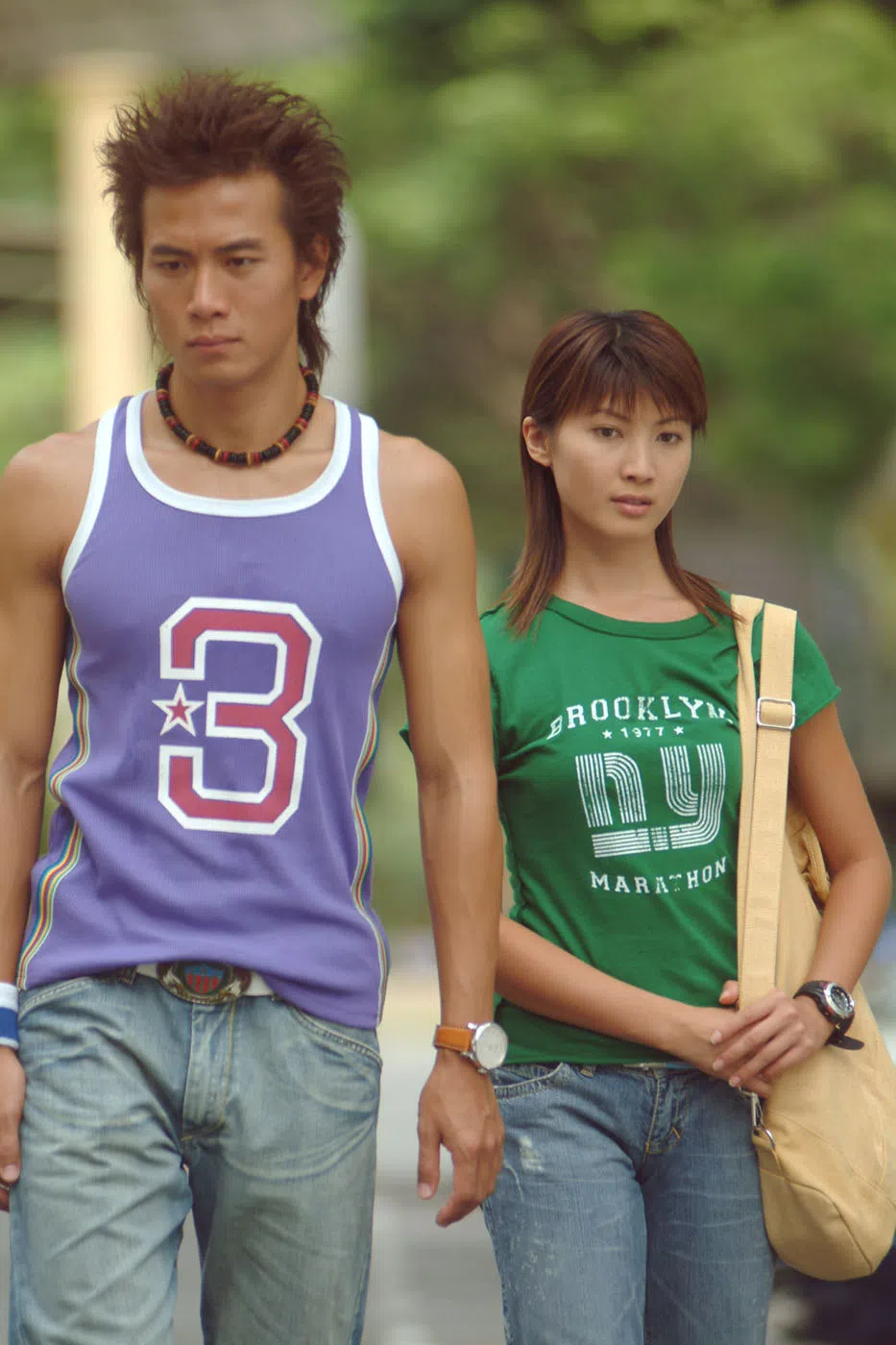 戚玉武在演出偶像剧《任我遨游》后人气急升，右为戏中搭档欧萱。（档案照）