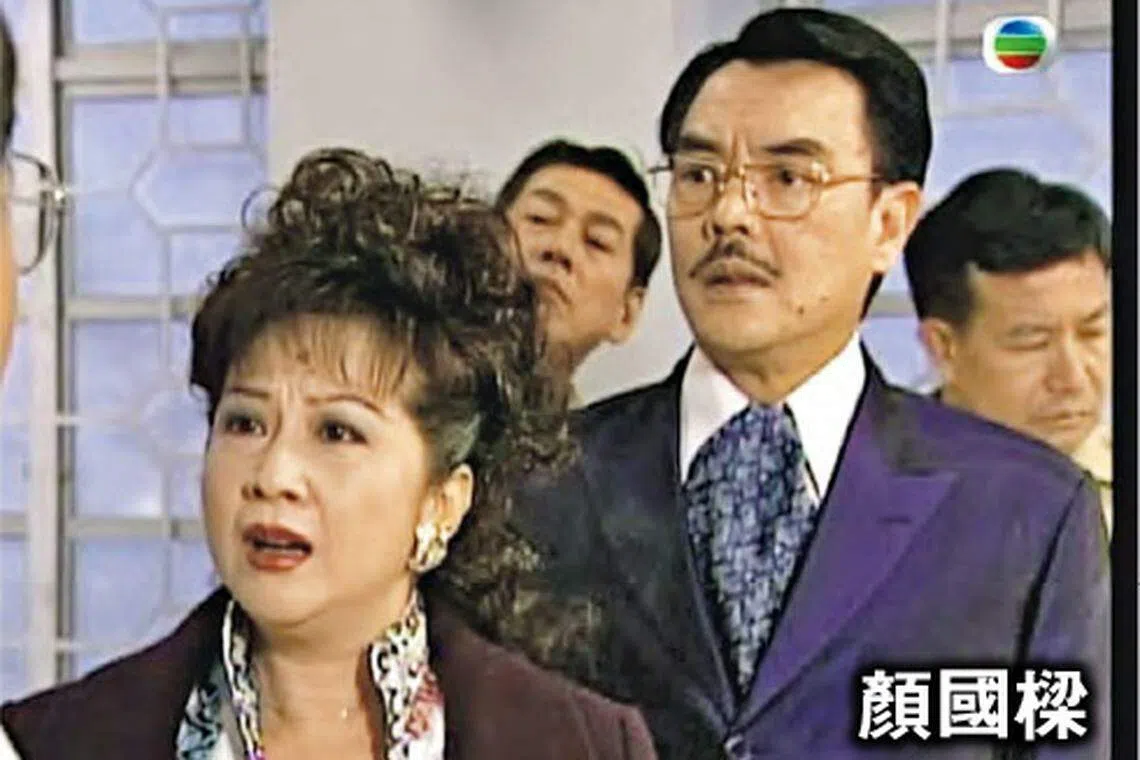 薛家燕（左一）和颜国梁（左三）曾多次合作。（互联网）