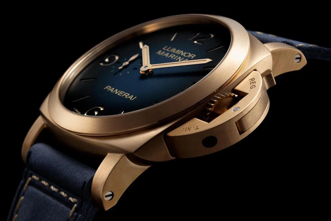 沛纳海首次将青铜引入标志性Luminor Marina系列，推出PAM01678。（沛纳海提供）