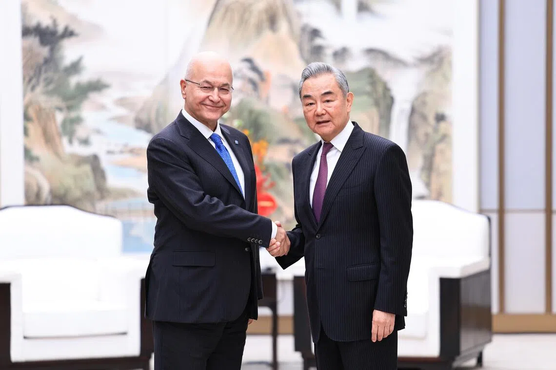 王毅：中国为从根源上解决难民问题创造条件