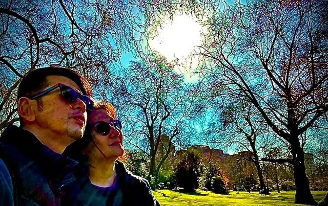 吴家乐（左）不常晒夫妻合影，在家人方面保持低调。（取自Instagram）