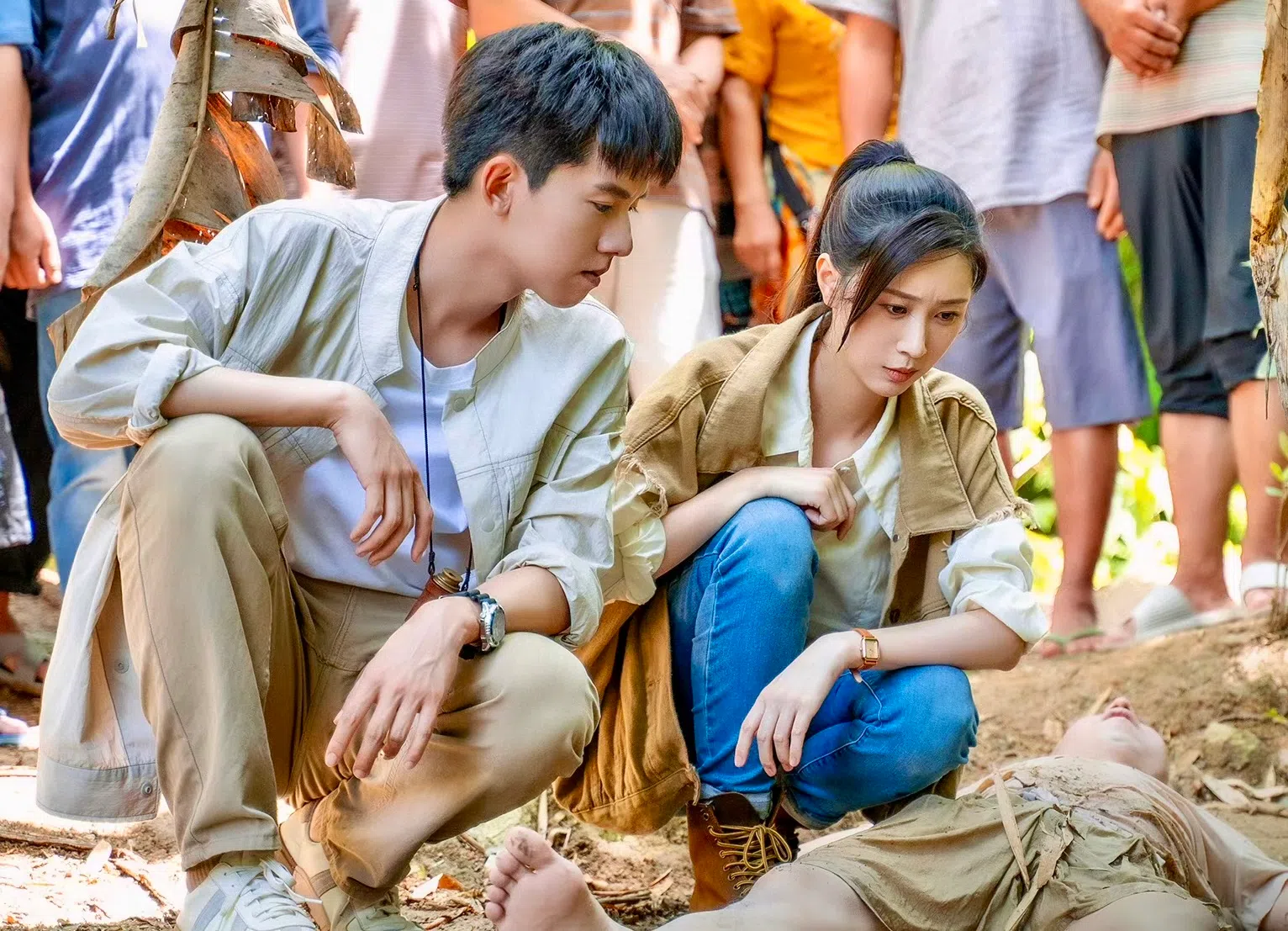 《破茧2》男女主角张耀（左）和楚月均为第一季主角，两人时隔约四年再度搭档。（取自《破茧》官微）