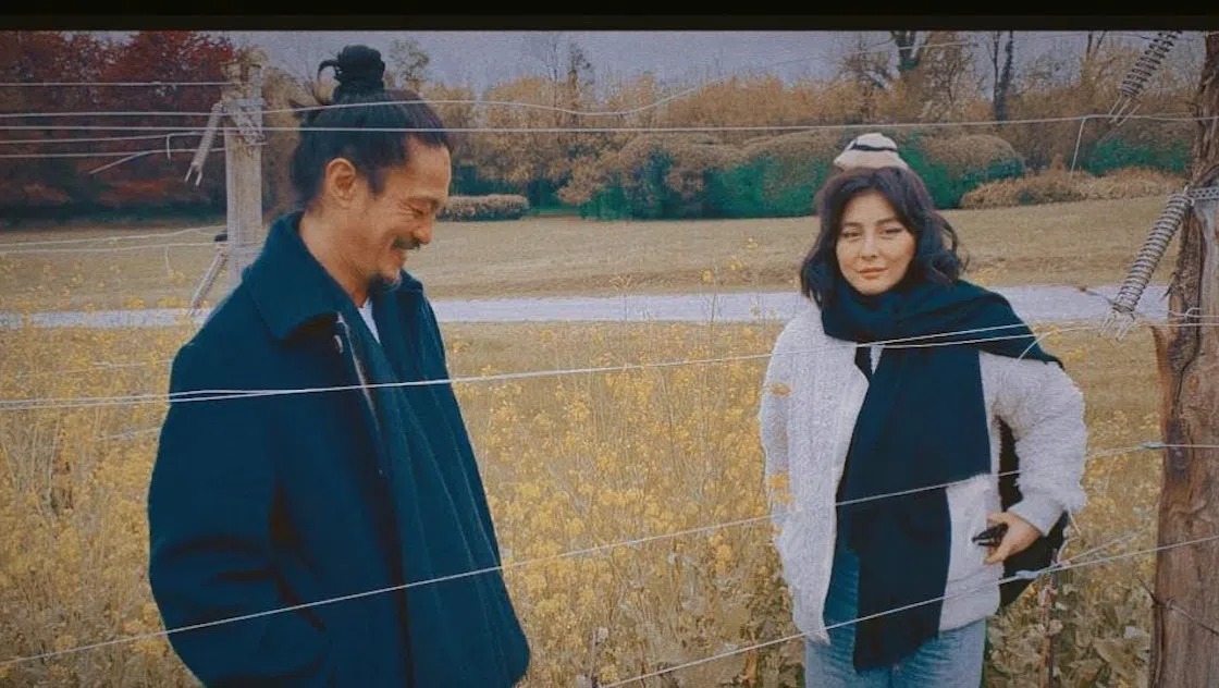 何超仪前阵子在IG上传一张与老公陈子聪的合照。（取自艺人IG）