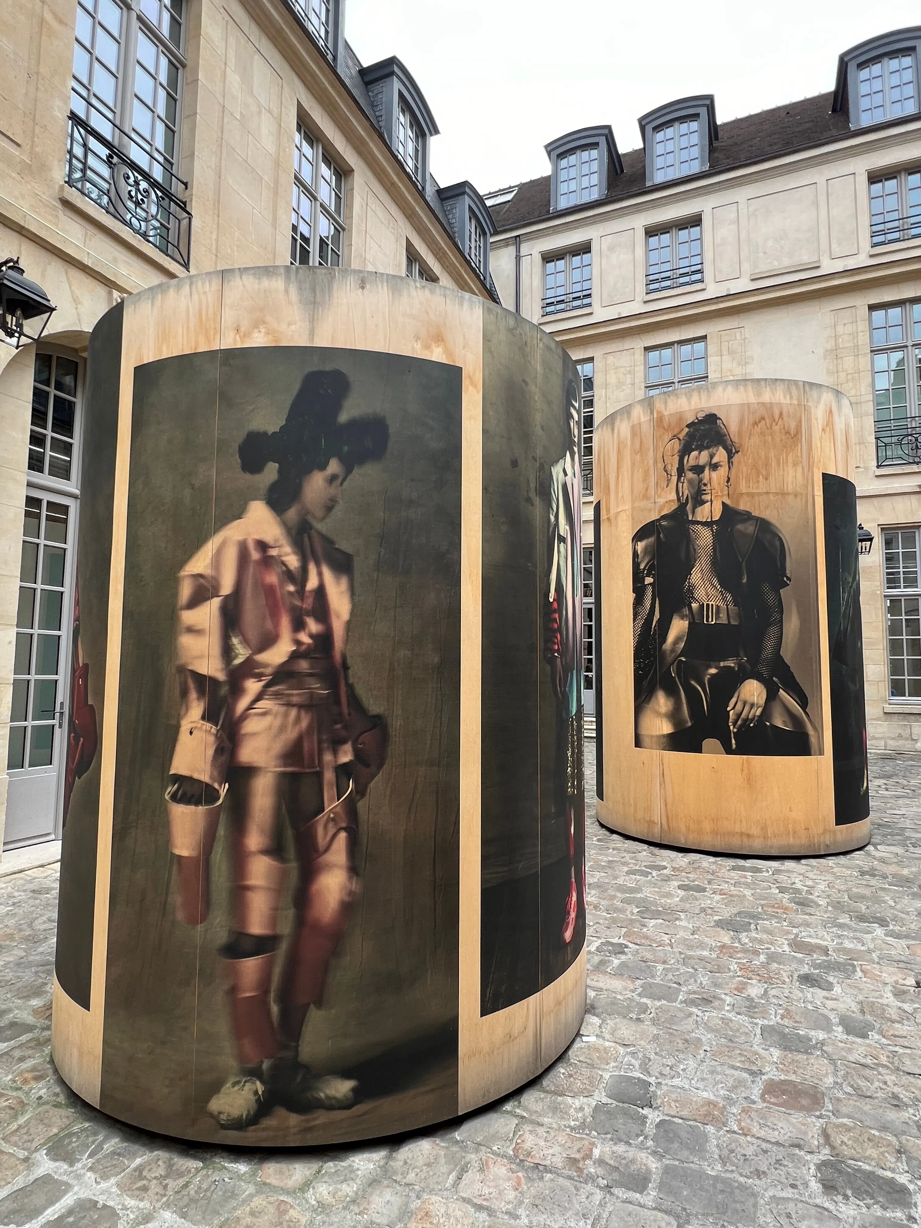 DSM的入口宛若一个临时艺术展厅。（叶孝忠摄）