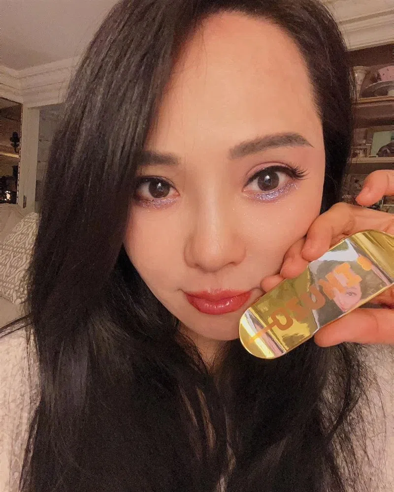 伊能静的童年非常坎坷，也早就她像男孩那样刚毅的性格。（互联网）
