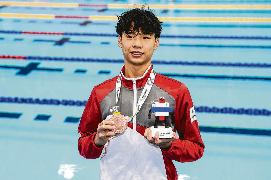 在短时间内将自己的个人最佳纪录提升了六秒，冯俊熹说训练时的重点方向是保持整场比赛的稳定性。（档案照片）