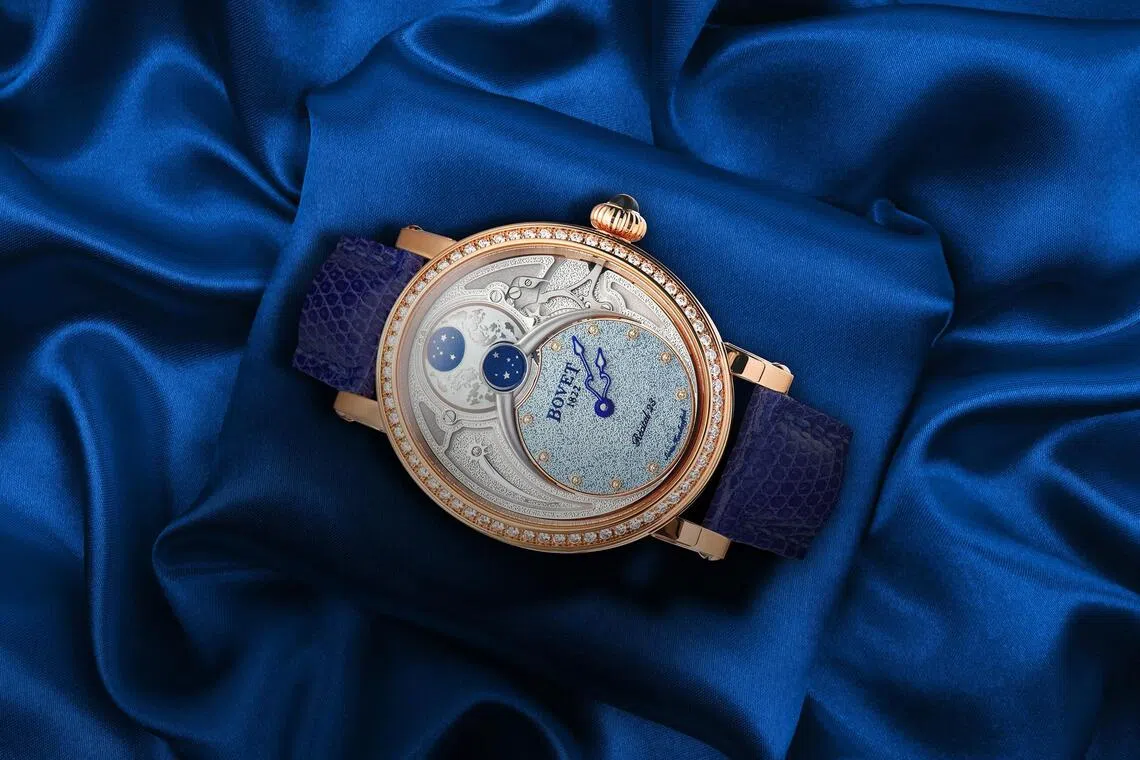 Récital 23搭载小型自制机芯，结构虽复杂，操作却简便。（播威提供）