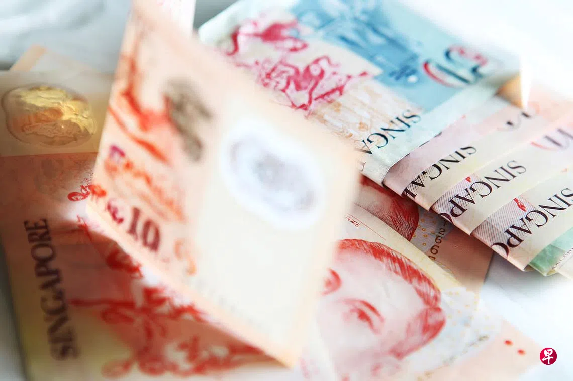 金管局意外收紧政策新元应声上涨| 联合早报