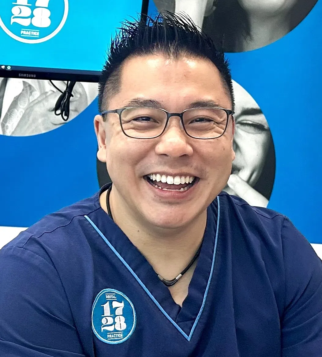 出于对牙科行业的热爱和对顾客的关怀，陈俊雄创办了1728牙科诊所。（图/商家提供）