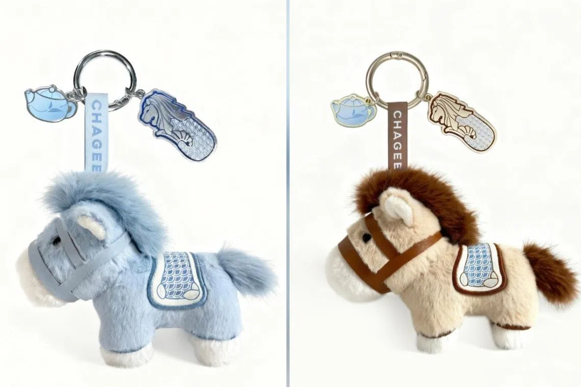 在ACM的茶姬快闪店推出独家小马毛绒吊饰。（品牌提供）