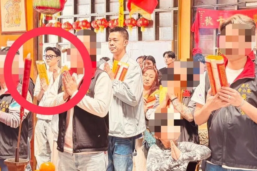 王子马年初六到庙里参加团拜。（互联网）