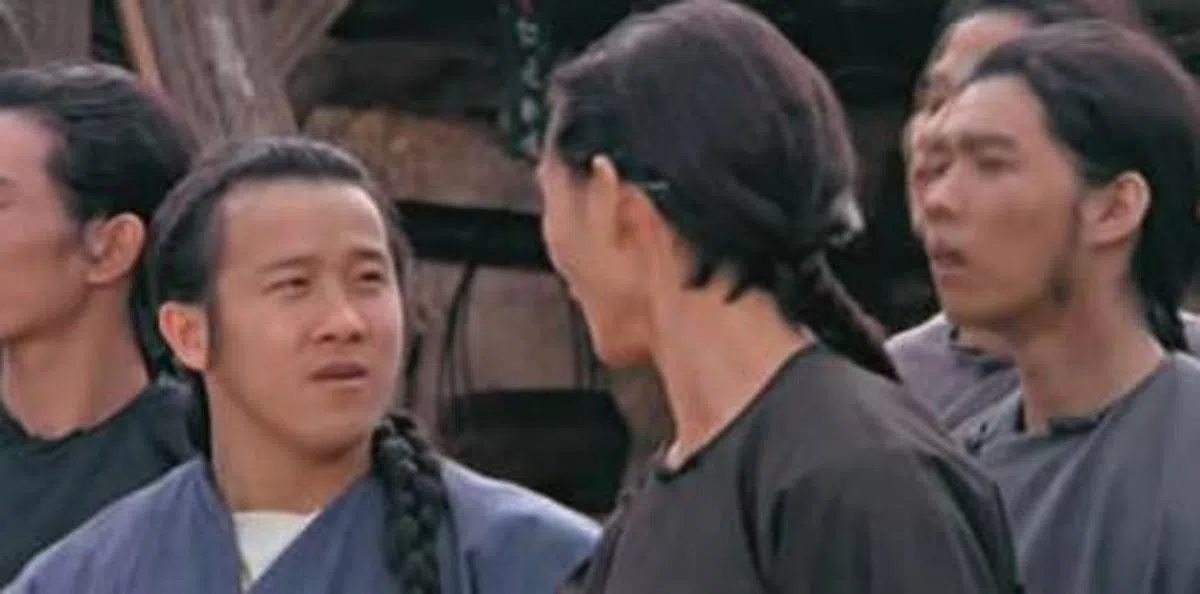 曾志伟当武师时身材瘦很多。（互联网）