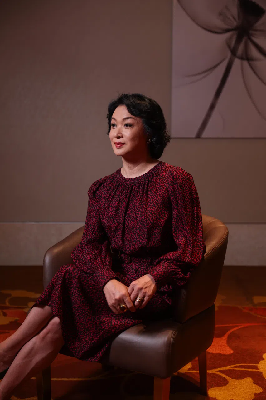 金星指人在不同的位置、不同的角度，对时事人物会有不一样的看法。（白艳琳摄）