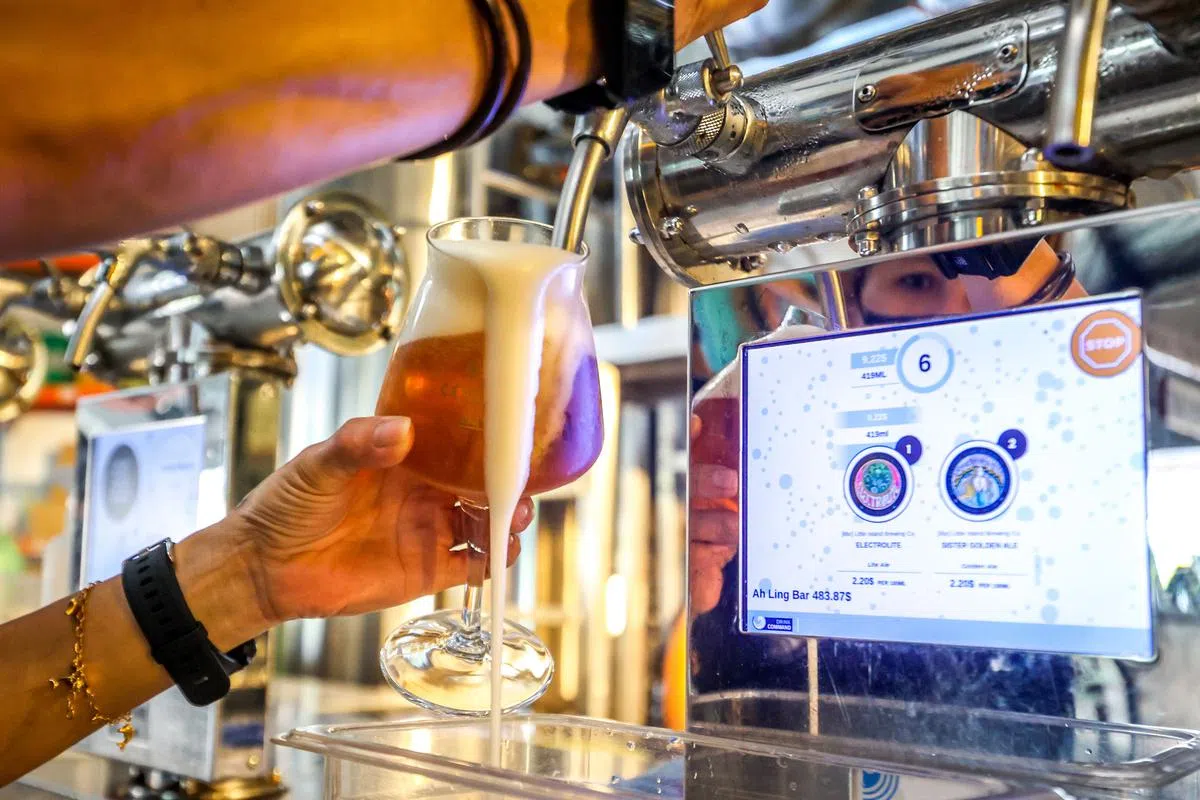 这个小型酿酒厂的酒类选择众多，相信能满足不同的酒客，甚至不喜爱啤酒的朋友也可尝试其中一些口味哦。（摄影 / 叶振忠）