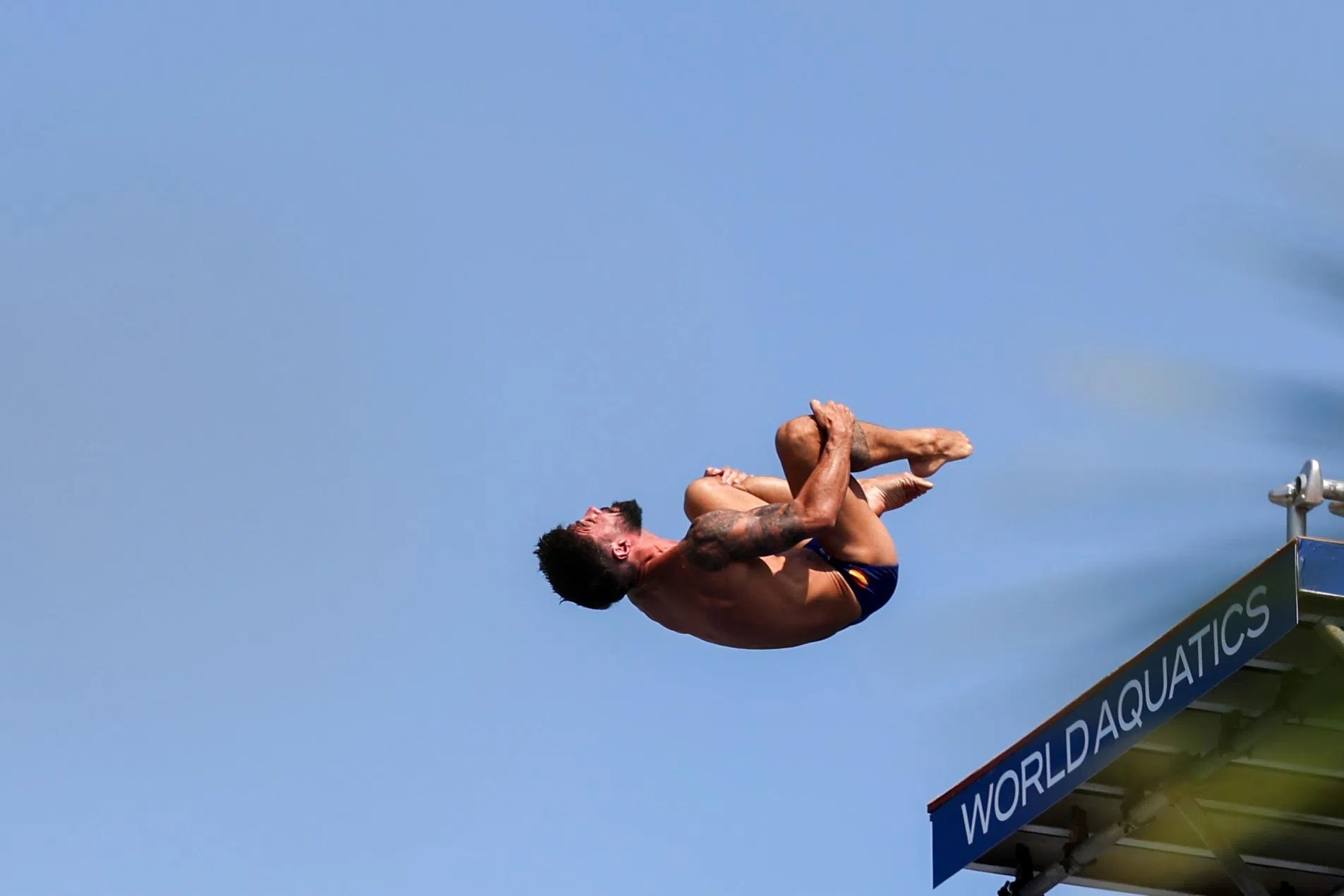 暂时领跑男子组的西班牙好手吉梅诺，此前在世界泳联旗下赛事的最佳成绩是2023年世界杯银牌。（白艳琳摄）