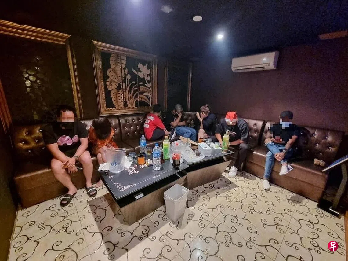 圣诞佳节期间突击行动四夜店违规触法131人遭警方调查| 联合早报